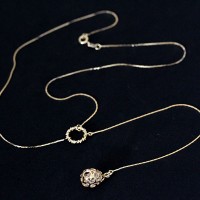 Gargantilla Collar Semi Joyera Folbrado a Oro Pendiente con Piedra de Zirconia en el medio 45cm