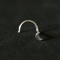 Nostril piercing 316L Surgical Steel 0.5mm x 7mm Moon