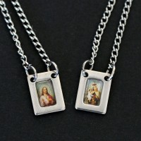 Scapular in Stainless Steel with Small Color Photo in Resin