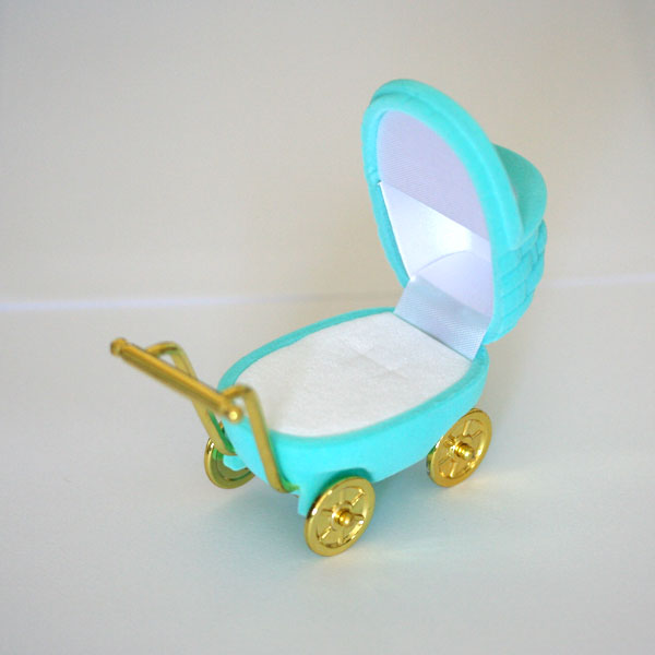 Caixa de Veludo Carrinho de Bebê Azul Claro