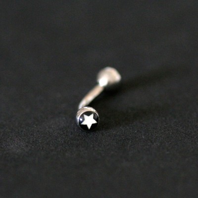 Piercing Sobrancelha Microbell Curvo Aço Cirurgico 316L com Logo Estrela 1,2mm x 8mm