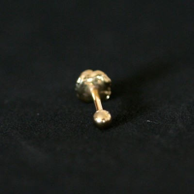 Piercing Tragus Lobulo Cartilagem Banhado a Ouro 18k Flor 1,2mm x 8mm